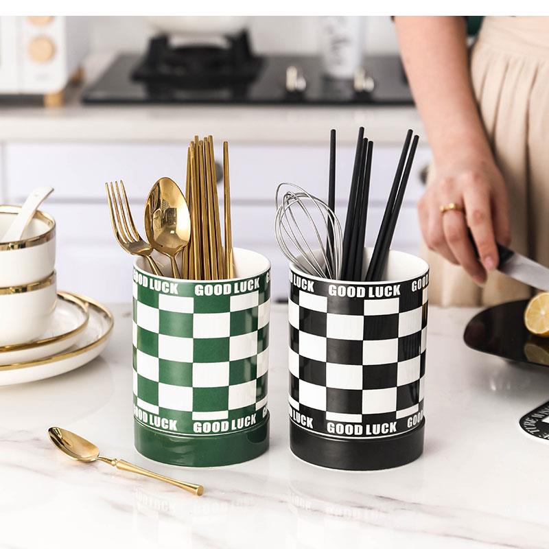 Chopstick Rest Ceramic - Organizador De Cocina Black and White